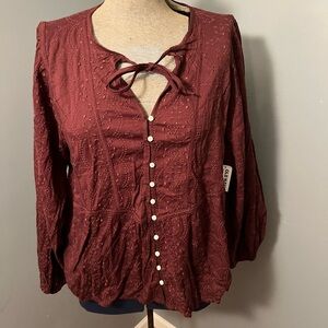 NWT Old navy purple women’s button-up blouse